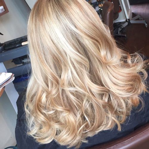 Soft Flaxen Blonde Curls Hairstyles (Photo 4 of 20)