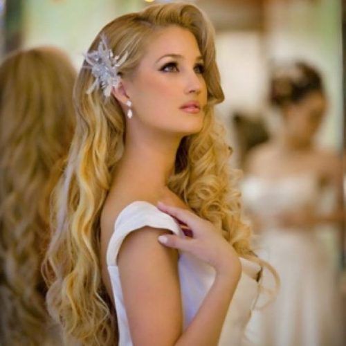 Wedding Hairstyles For Long Wavy Hair (Photo 7 of 15)