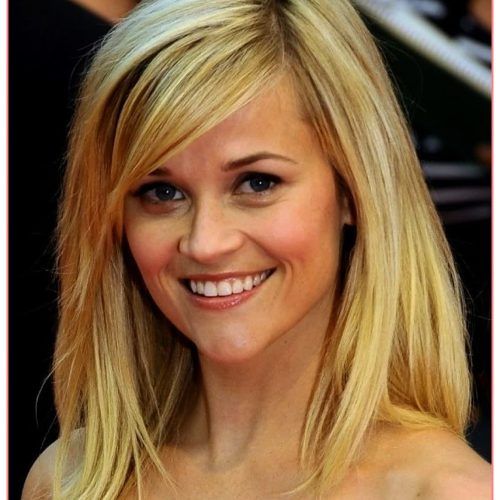 Medium Haircuts For Women With Round Face (Photo 18 of 20)