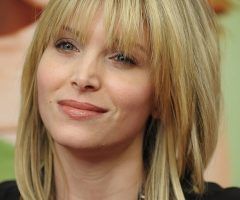 20 Inspirations Medium Hairstyles for Round Faces with Bangs