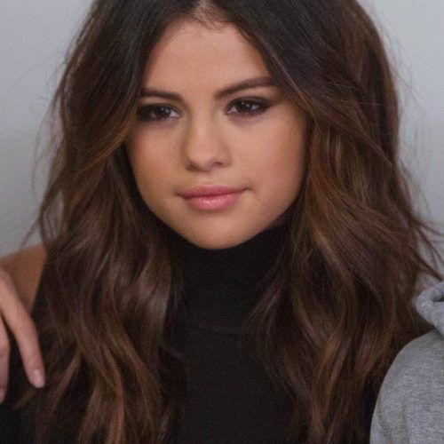 Selena Gomez Medium Hairstyles (Photo 13 of 20)