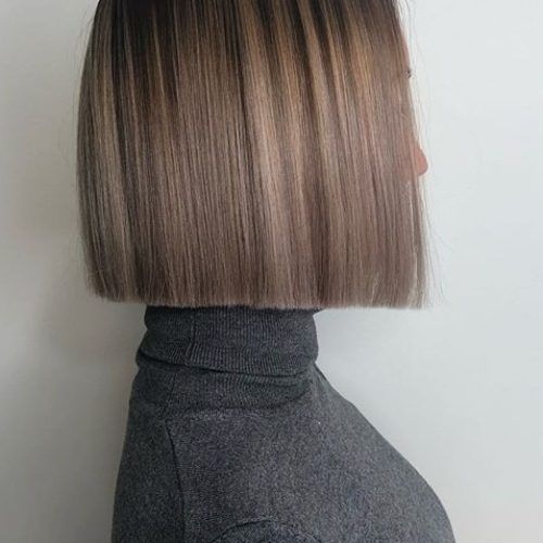 Shiny Strands Blunt Bob Hairstyles (Photo 17 of 20)