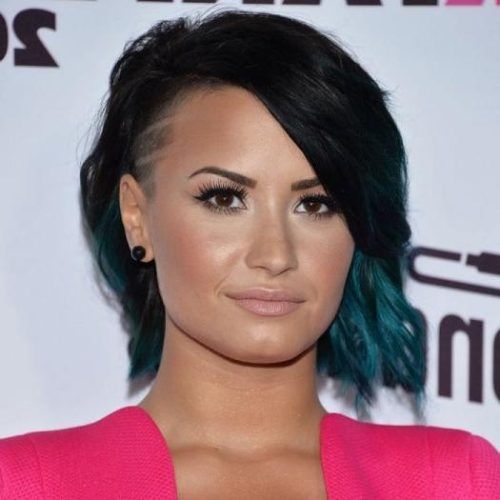Demi Lovato Short Haircuts (Photo 9 of 20)