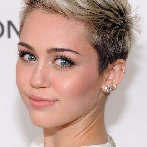 Medium Haircuts Like Miley Cyrus (Photo 9 of 20)