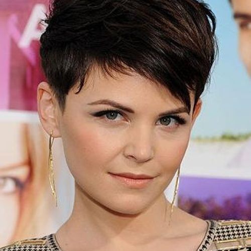 Short Haircuts For Small Foreheads (Photo 6 of 20)