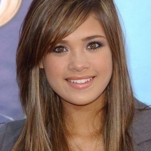 Medium Hairstyles With Side Swept Bangs And Layers (Photo 1 of 20)