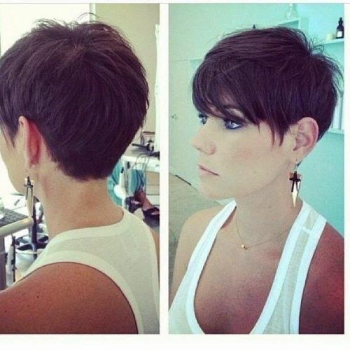 Short Haircuts For Women In Their 30S (Photo 3 of 20)