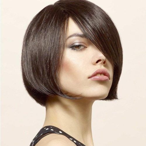 Unstructured Style Bob Hairstyles (Photo 5 of 15)