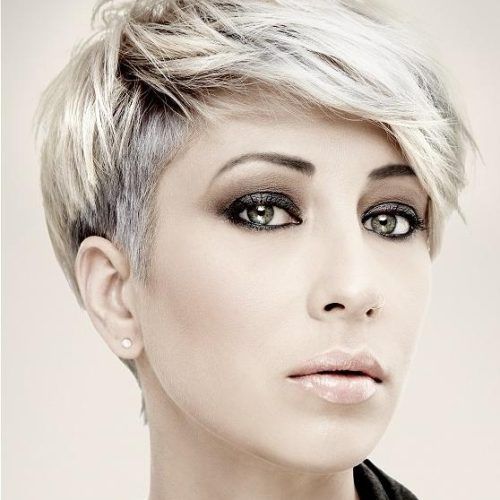 Short Haircuts For Women With Oval Faces (Photo 8 of 15)