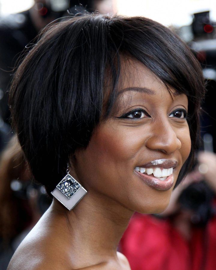 2024 Latest Medium Haircuts for Black Women with Oval Faces