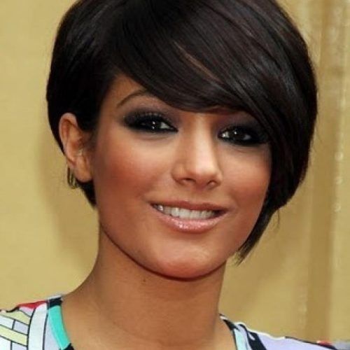 Short Hairstyles For Round Faces Black Hair (Photo 17 of 20)