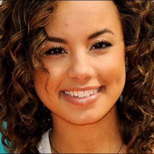 Medium Hairstyles For Round Faces Curly Hair (Photo 6 of 20)