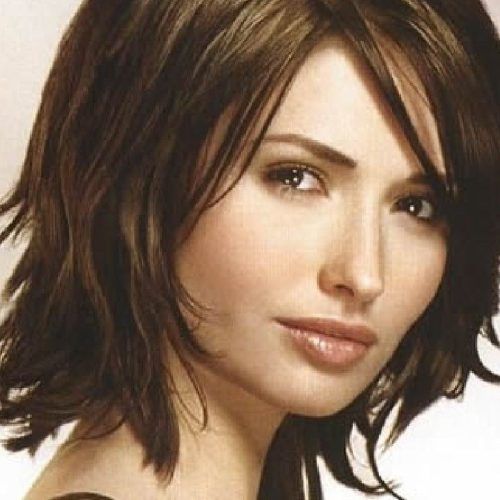 Medium Haircuts For Women In Their 30S (Photo 18 of 20)