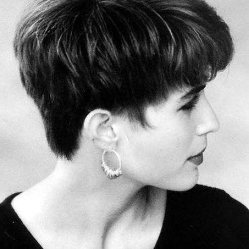 Short Hairstyles Cut Around The Ears (Photo 14 of 20)