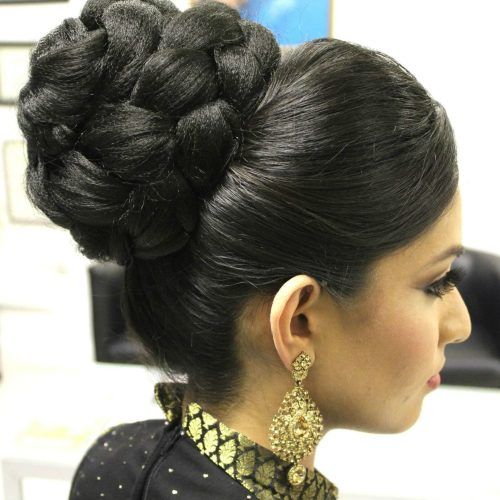 Pompadour Bun Hairstyles For Wedding (Photo 16 of 20)