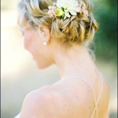 Beach Wedding Hairstyles For Shoulder Length Hair (Photo 1 of 15)