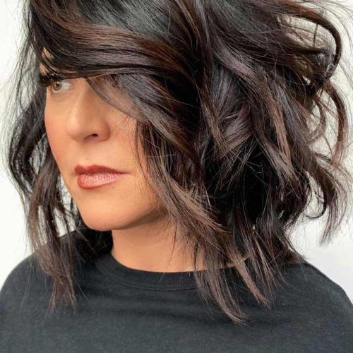 Shoulder Length Lob Haircuts With Layered Front (Photo 18 of 20)