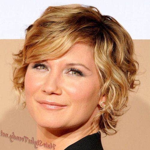 Short Hairstyles For Fine Frizzy Hair (Photo 14 of 15)