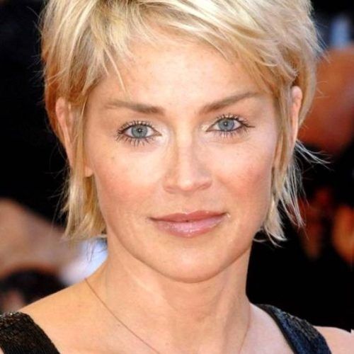 Short Haircuts That Make You Look Younger (Photo 17 of 20)