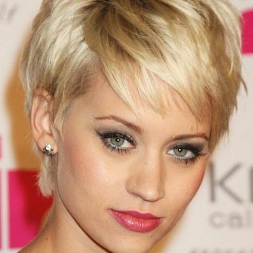 Trendy Short Hairstyles For Thin Hair (Photo 15 of 20)