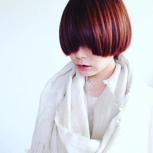 Eye-Covering Bangs Asian Hairstyles (Photo 7 of 20)