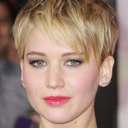 Jennifer Lawrence Short Hairstyles (Photo 6 of 20)
