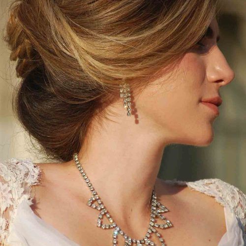 Wedding Hairstyles For Round Face With Medium Length Hair (Photo 11 of 15)