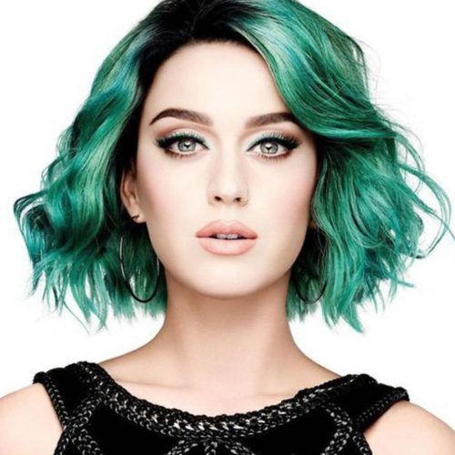 Katy Perry Medium Hairstyles (Photo 11 of 20)