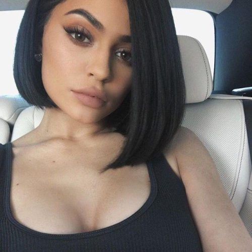 Kylie Jenner Short Haircuts (Photo 13 of 20)