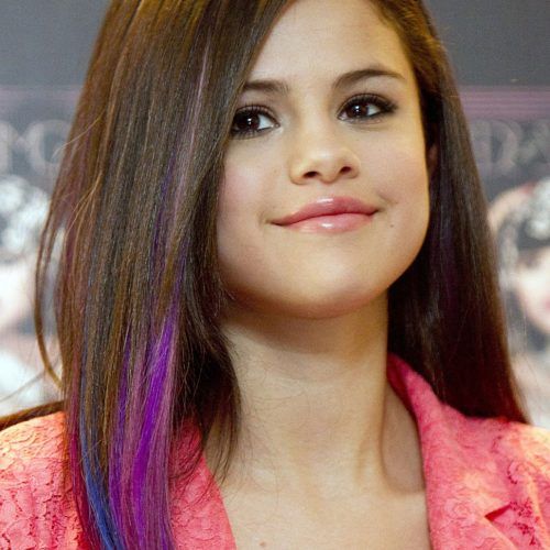 Selena Gomez Medium Haircuts (Photo 17 of 20)