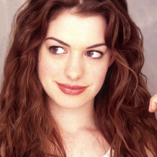 Anne Hathaway Medium Hairstyles (Photo 20 of 20)