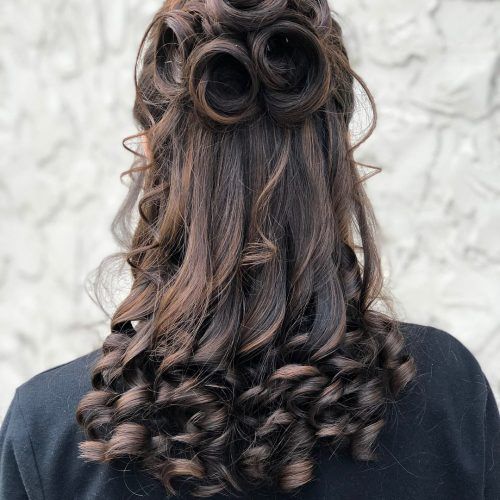 Elegant Curled Prom Hairstyles (Photo 3 of 20)