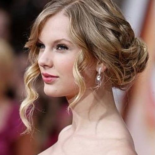 Hairstyles For Short Hair For Graduation (Photo 9 of 15)