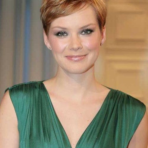Hot Pixie Haircuts (Photo 18 of 20)