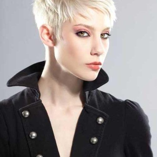 Funky Pixie Haircuts (Photo 14 of 20)