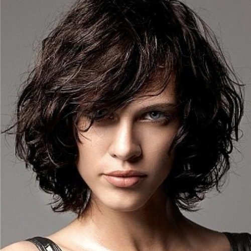 Wavy Bob Hairstyles With Bangs (Photo 15 of 15)