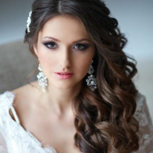Wedding Hairstyles On The Side With Curls (Photo 4 of 15)