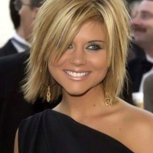 Shaggy Bob Hairstyles For Round Faces (Photo 7 of 15)