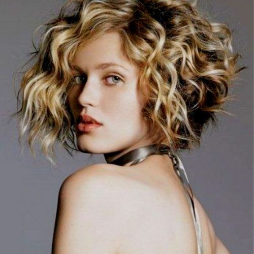 Curly Layered Bob Hairstyles (Photo 4 of 20)