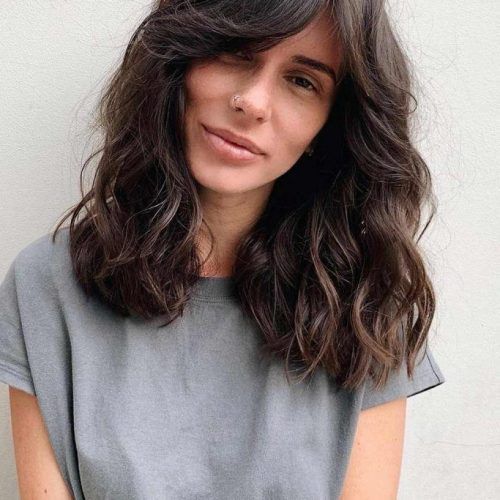 Long Wavy Hairstyles With Curtain Bangs (Photo 20 of 20)