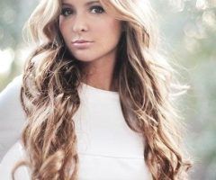 2024 Latest Beautiful Long Curly Hairstyles
