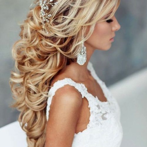 Beach Wedding Hairstyles For Long Curly Hair (Photo 2 of 15)