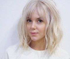 20 Best Lob Haircuts with Wavy Curtain Fringe Style
