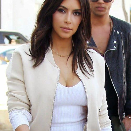 Kim Kardashian Medium Haircuts (Photo 3 of 20)