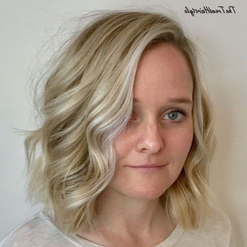 Shaggy Bob Hairstyles With Face-Framing Highlights (Photo 13 of 20)