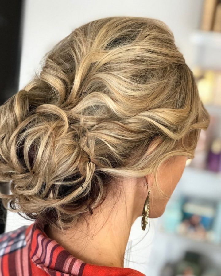 15 Ideas of Messy Updo Hairstyles