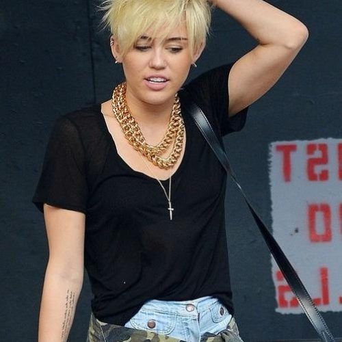 Miley Cyrus Short Haircuts (Photo 19 of 20)