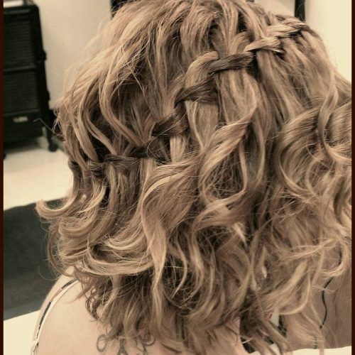 Curly Prom Prom Hairstyles (Photo 17 of 20)