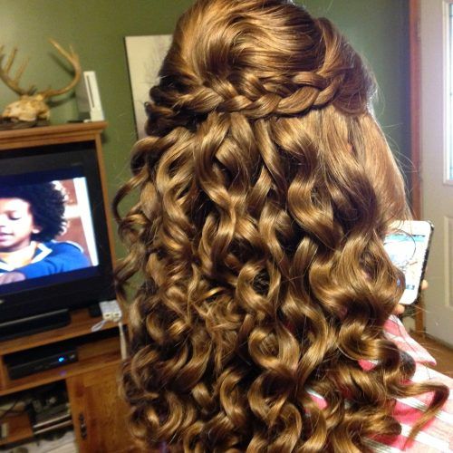 Curly Prom Prom Hairstyles (Photo 4 of 20)