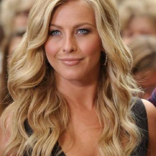 Julianne Hough Long Hairstyles (Photo 6 of 15)